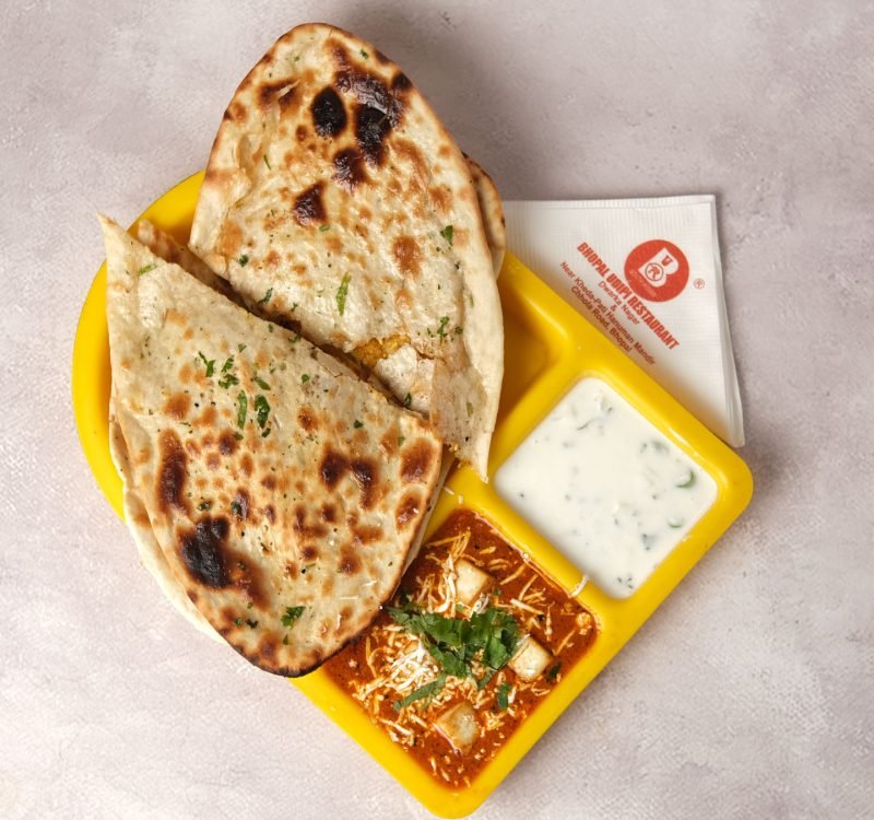 16 Paneer Kulcha